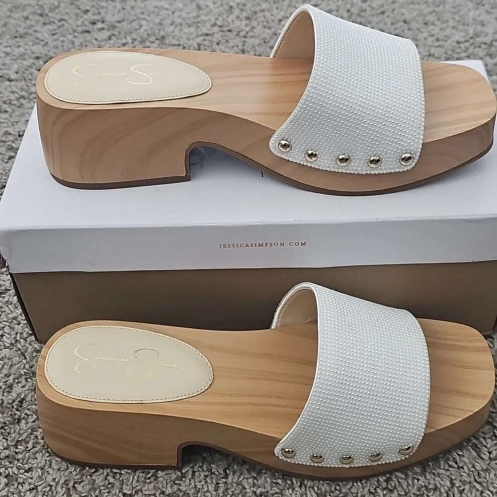 Jessica Simpson Rexile White Women's Mules with Wood Finish - Picture 2 of 5